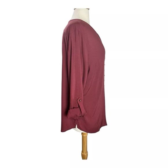 NEW Soft Surroundings Top Petite XL Burgundy Roll Tab Button Front Rayon Pleated - Picture 4 of 7